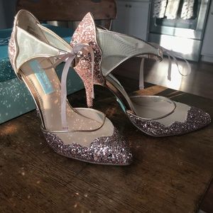 blue by betsey johnson women's stela dress pump